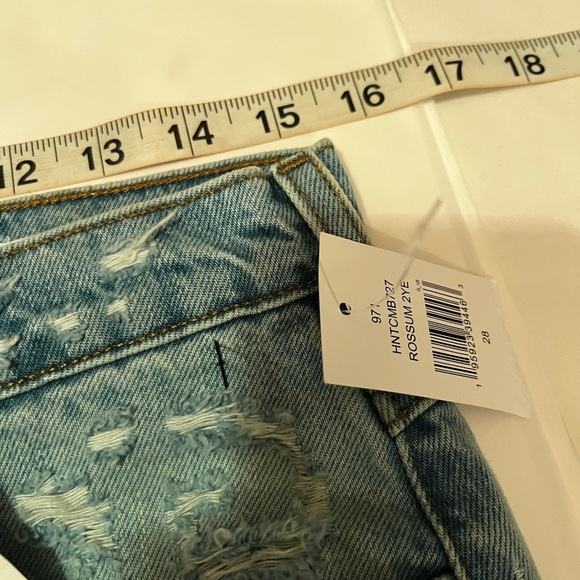 NWT FRAME Tight crop mini boot jeans size 28 - Picture 7 of 12